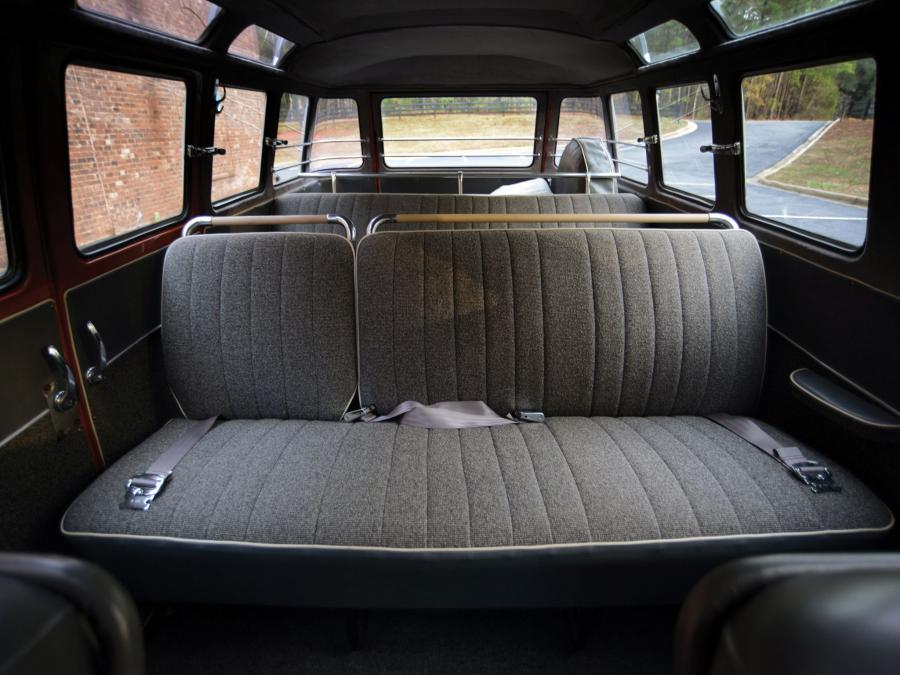  Volkswagen T1 Deluxe Samba Bus 1951 года  (фото 13 из 25)